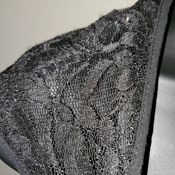 Black dress - Picture 4 of 4